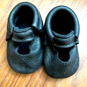 Black Freshly Picked Leather Moccasins Mary Jane Size 1 / 6 wks-6 months